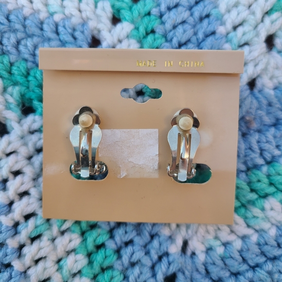 Vintage Vtg 80s 90s Clip On Earrings Faux Pearl & Rhinestone - Picture 2 of 2